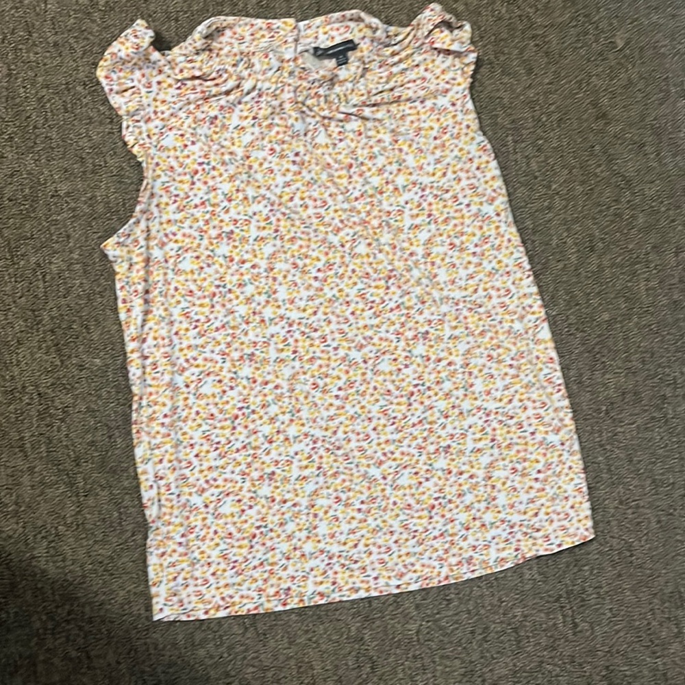 Adrianna Papell sleeveless floral top size M